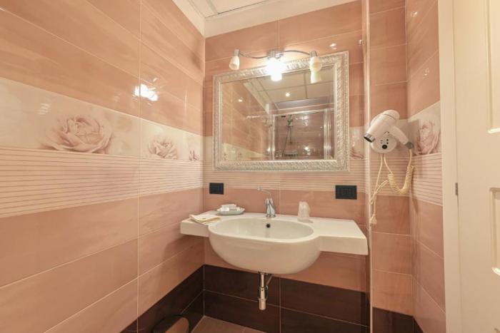Hotel Mastrodattia Celano Phòng bức ảnh
