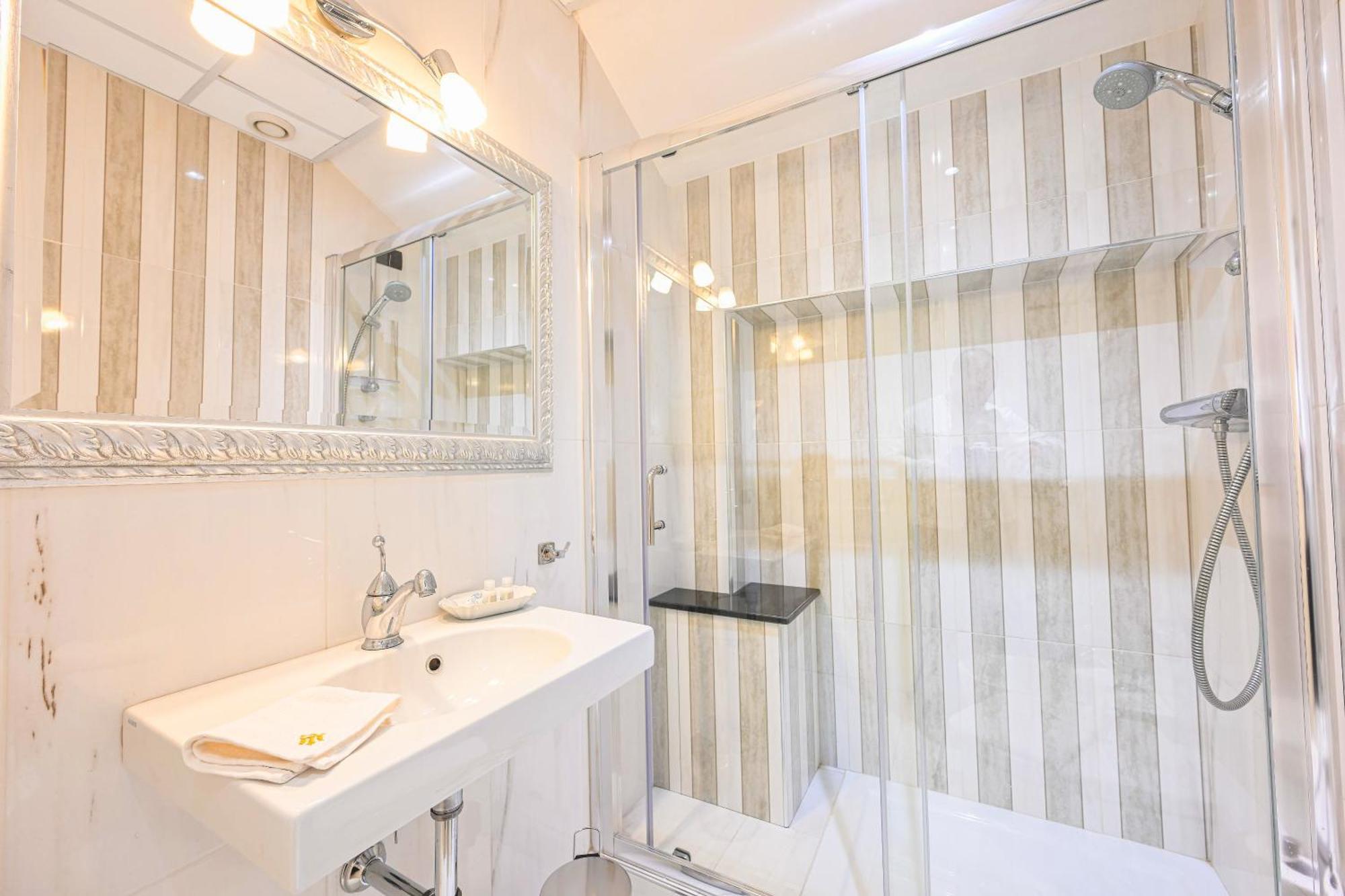 Hotel Mastrodattia Celano Ngoại thất bức ảnh