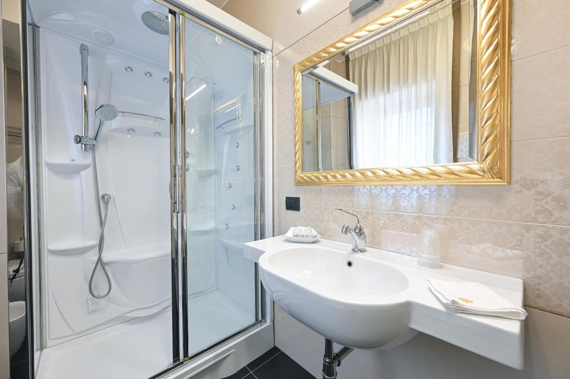 Hotel Mastrodattia Celano Ngoại thất bức ảnh