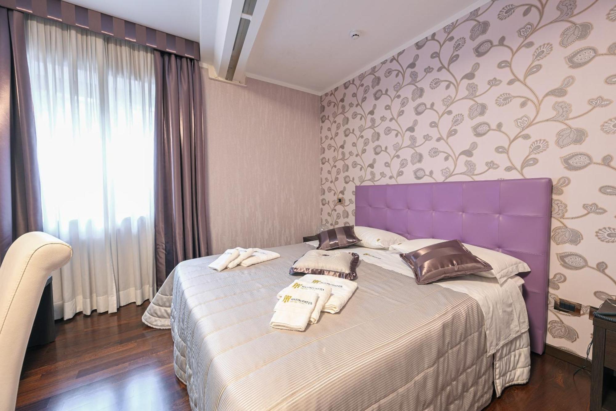 Hotel Mastrodattia Celano Ngoại thất bức ảnh