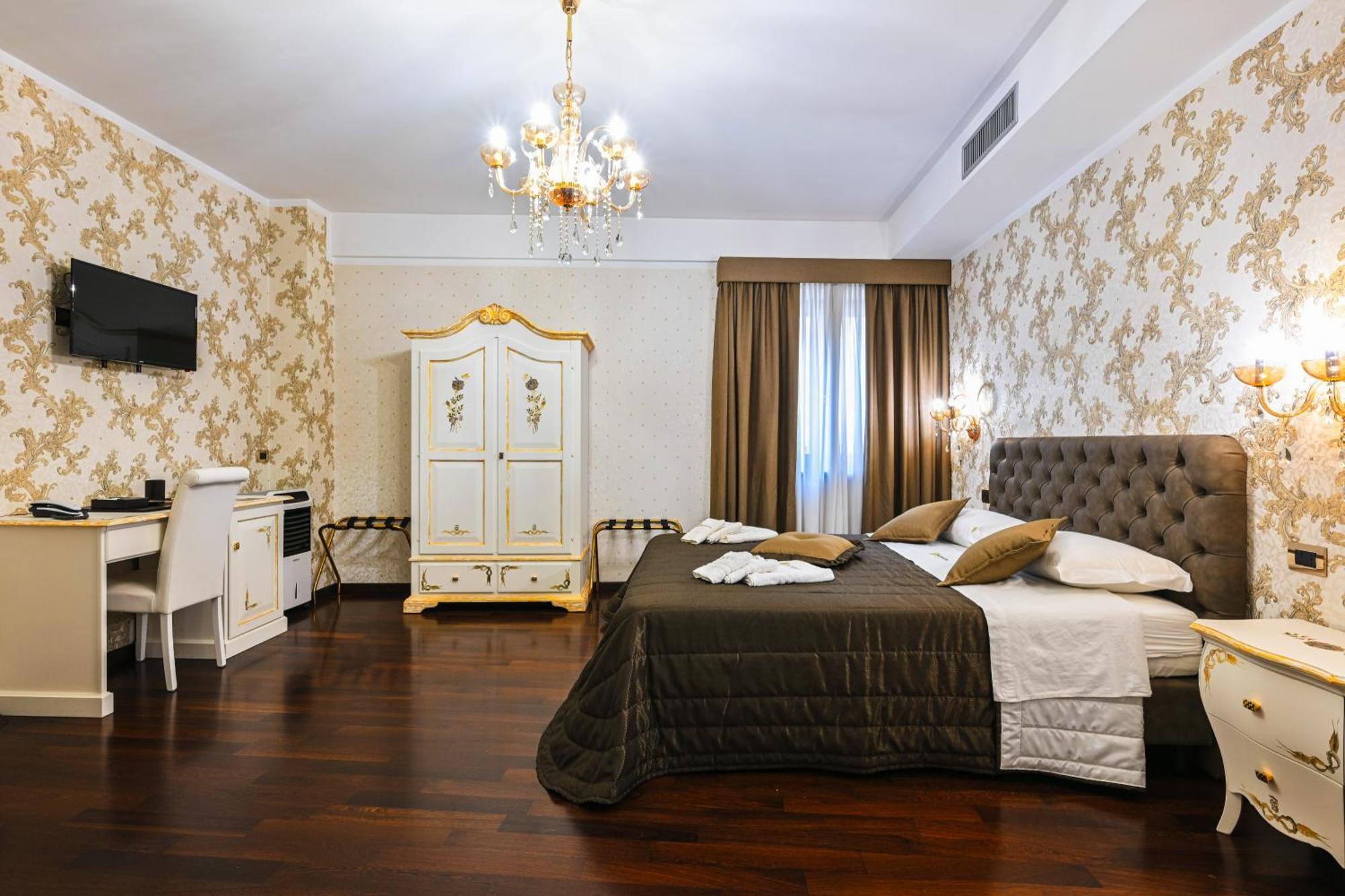 Hotel Mastrodattia Celano Ngoại thất bức ảnh