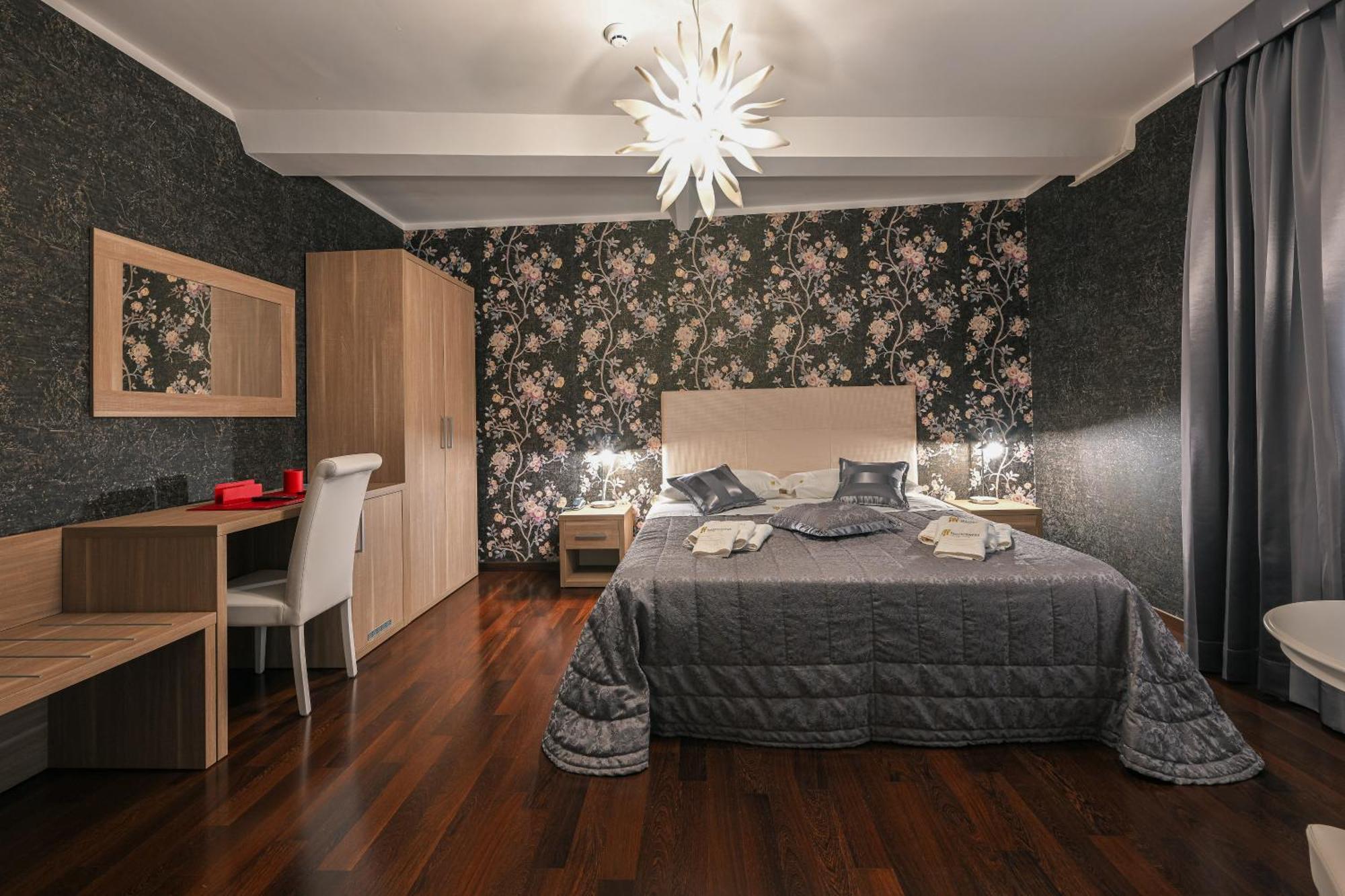 Hotel Mastrodattia Celano Ngoại thất bức ảnh